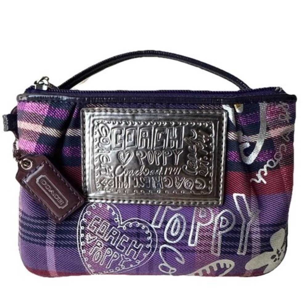 EUC Coach Poppy Wristlet with COA